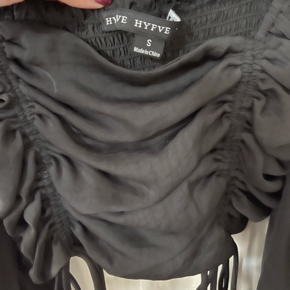 Black scrunched crop top - Picture 3 of 4